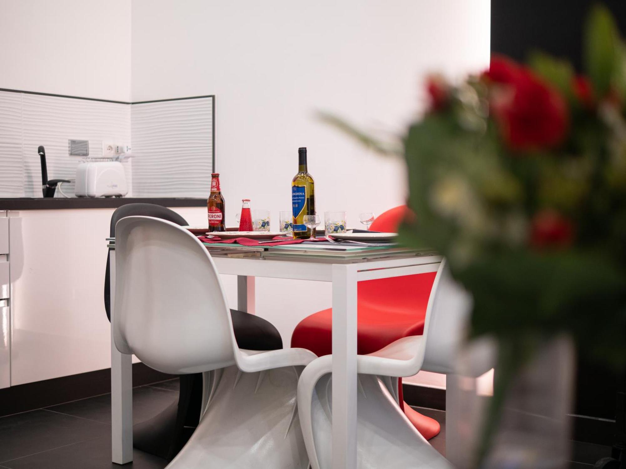 Conte Green House - 2 Apartments Rome Bagian luar foto